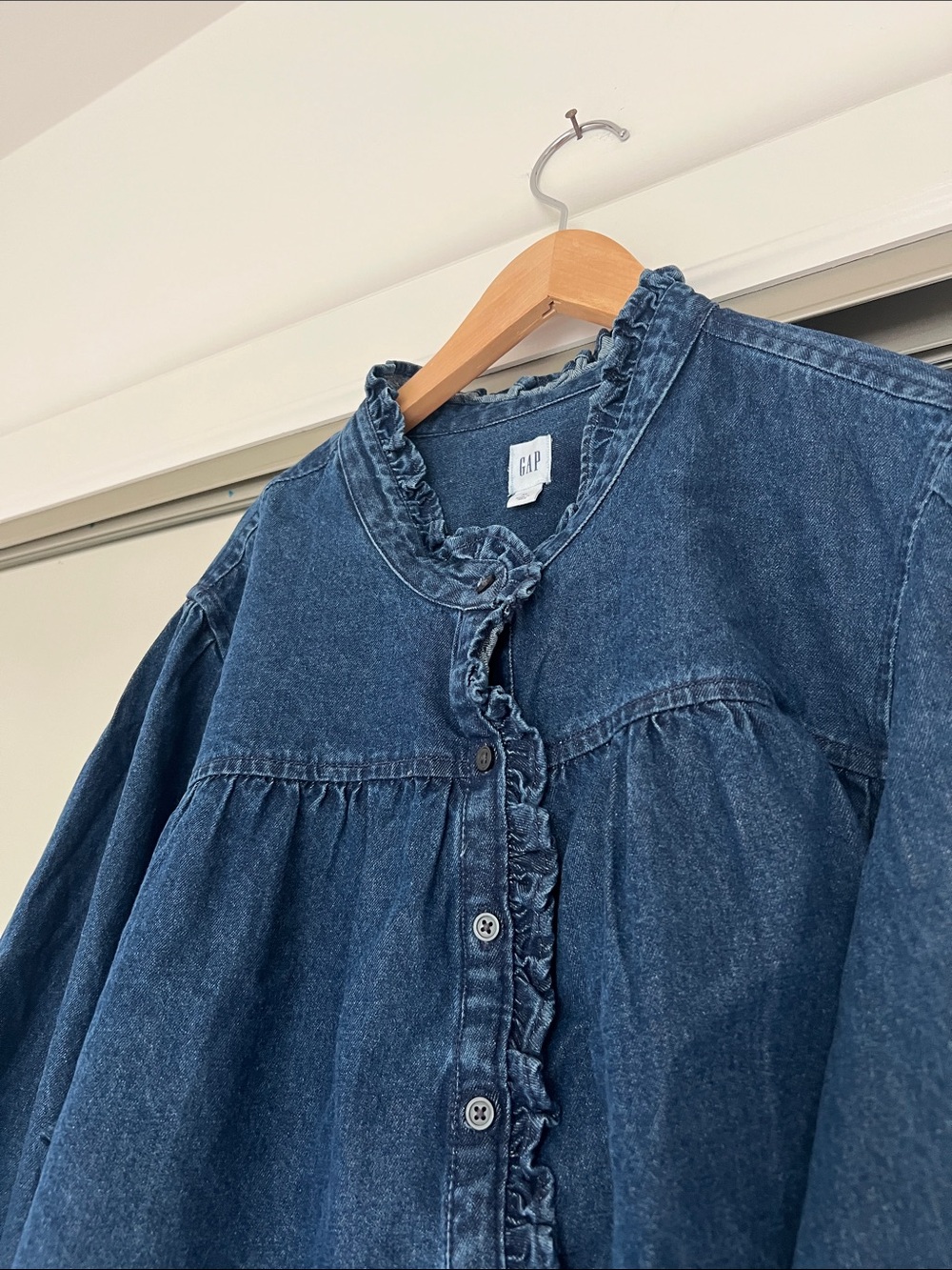GAP Navy Ruffled Denim Button-Down Top - Picture 2 of 7